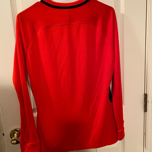 Long sleeve Nike shirt - Picture 3 of 5